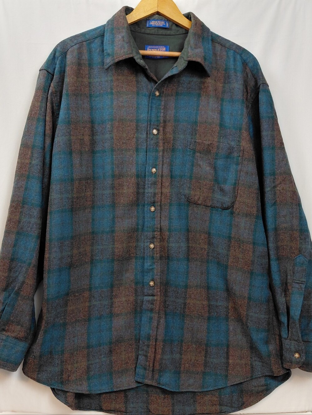 Pendleton Lodge Shirt 100% Virgin Wool Size X Large Check Plaid